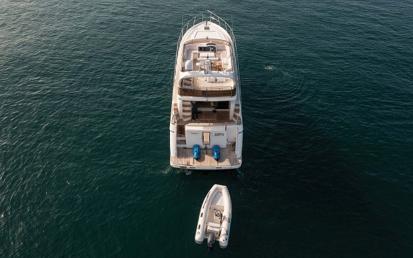 Аренда яхты Princess 62 DIAL в Миконосе
